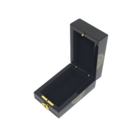 Boîte cadeau en bois laqué piano haute brillance avec doublure en velours, logo personnalisé, fermeture en métal doré pour emballage de souvenirs haut de gamme et de pierres précieuses