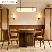 Ensemble de table à manger ronde en chêne massif de luxe avec chaises en tissu confortables et durables et dossier solide pour l'ameublement de la maison