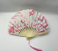 Éventails décoratifs japonais Xinhui pour mariée, magnifiques éventails pliants à pompons, petits éventails en bambou pour cadeau de mariage