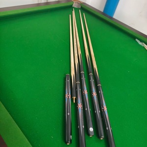 Queue de billard Middle Eight 145cm 1 pièce en bois blanc durable pour snooker et billard - Product Image 3
