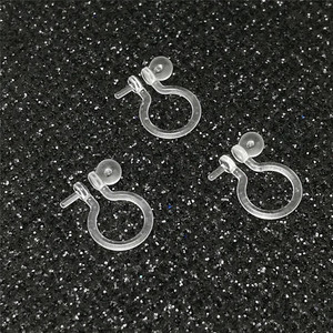 Boucles d'oreilles transparentes en forme de U à clipser avec perle et extrémité en résine plastique, clips d'oreille non percés pour un usage quotidien, unisexe - Product Image 1