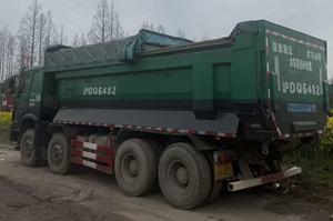 Camion benne basculante HOWO/SHANCMAN 6X4 8X4 40 tonnes Sinotruk Tx 371 375 400 CV pour l'extraction de sable, disponible à Shanghai - Product Image 4