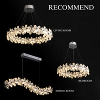Lampe suspendue de luxe K9 Crystal Cluster réglable en hauteur LED à intensité variable avec motif de fleurs pour l'éclairage des restaurants et des cafés