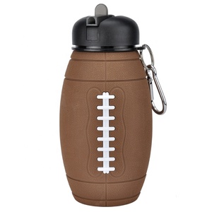 Großhandel American Football Themed Faltbare Silikon Wasser flasche Umwelt freundliche Trink geschirr Anpassbares Logo Unisex Deckel - Product Image 1