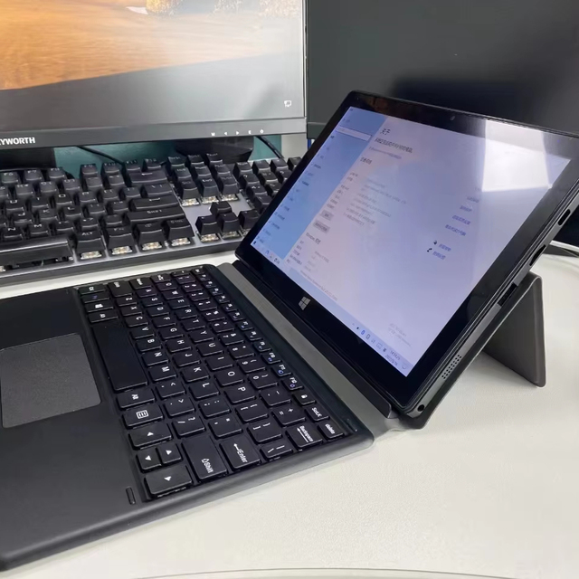 10 Inch  2 in 1 Win10  Tablet Ram 4GB, Rom 64GB  Intel Atom Z-8300  IPS Screen Tablet PC