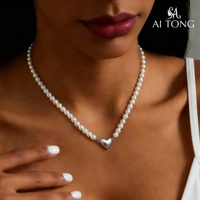 Collier tendance en acier inoxydable plaqué or 18 carats avec perles d'imitation et fermoir magnétique, bijou de mode pour femme et fille, idéal comme cadeau