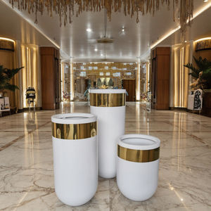 Pot Tanaman Besar Mewah Modern Warna Putih Emas Buatan Tangan untuk Dekorasi Rumah, Pot Bunga, Vas Logam untuk Lantai Hotel, Stainless Steel - Product Image 1