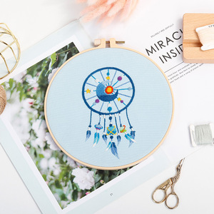 Set di artigianato con motivo stampato di nuovo Design personalizzato Dream Catcher Design kit di Stater ricamati con cerchio - Product Image 3