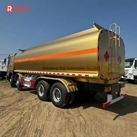 Camión Cisterna de Combustible de Segunda Mano Sinotruck Howo 8x4 de 30 Metros Cúbicos, Camión Cisterna de Gasolina y Petróleo con Capacidad de 25000 Litros en Venta