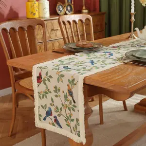 Taplak meja panjang poliester Jacquard bunga burung rumah pertanian gaya desa dengan pinggiran