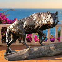 Statue de loup au repos en bronze sur mesure - Moulage à la cire perdue sur mesure avec patine antique appliquée à la main, sculpture en bronze
