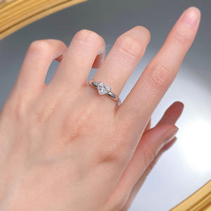 新しい925シルバーゴールドメッキ6*6ハート型リング、<span class=keywords><strong>50</strong></span>ポイントハート型ハイカーボンダイヤモンドガールズハートジュエリーリングシルバー - Product Image 5