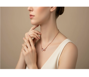 สร้อยคอเพชรรูปสัญลักษณ์อินฟินิตี้สุดคลาสสิก สวยงามระยิบระยับ หรูหรา เหมาะสำหรับงานแต่งงาน ออกเดท หรือสวมใส่ในชีวิตประจำวัน - Product Image 5