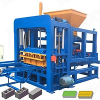 QT4-15 Ligne de production de blocs creux et solides en béton entièrement automatique à haute pression pour la construction au Sénégal