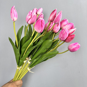 Mini <span class=keywords><strong>tulipes</strong></span> très vendues, nouvelle décoration d'intérieur populaire avec un design floral au toucher réel, style floral, fleur artificielle, plante artificielle - Product Image 3