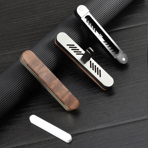 Clip Magnético de Madera y Aleación de Aluminio <span class=keywords><strong>para</strong></span> Rejilla de Ventilación de Coche - Accesorio Decorativo Premium de Madera Maciza con Marco de Aluminio Magnetizado <span class=keywords><strong>para</strong></span> Salida de Aire de Automóvil - Product Image 3