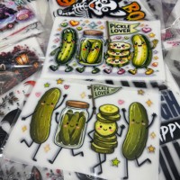 Autocollants thermocollants personnalisés à faible MOQ prêts à être expédiés pour T-shirts, décalcomanies DTF lavables en vinyle pour vêtements d'enfants