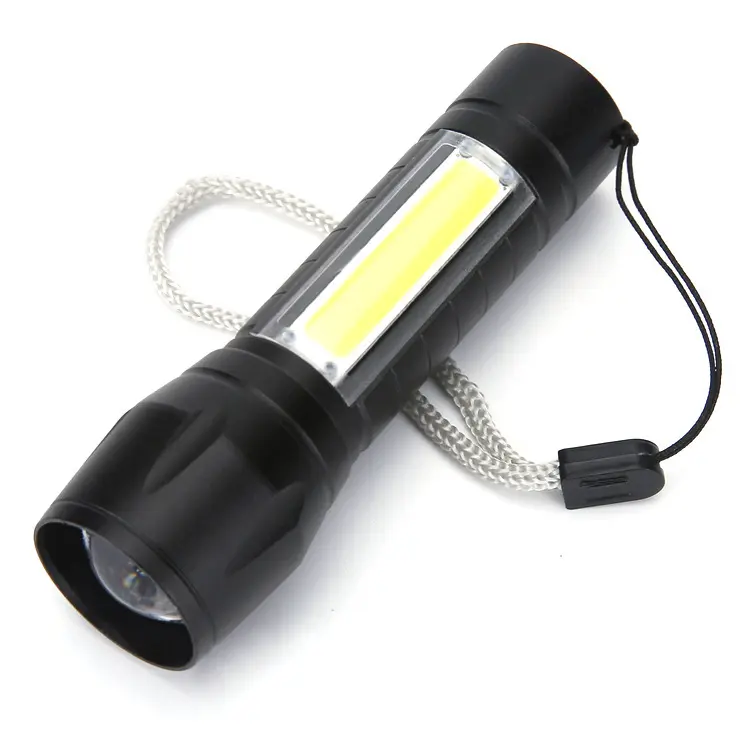Lampe de poche extérieure à lumière réglable 5 modes, mini 300 lumens petite lampe de poche tactique LED rechargeable super lumineuse