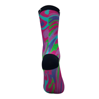 Chaussettes à la mode personnalisées OEM avec impression photo numérique Fashion Crew Sublimation pour hommes
