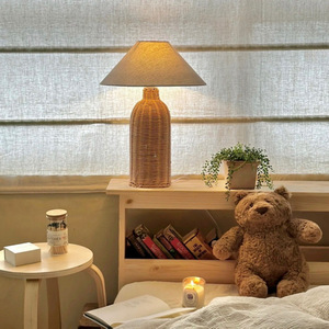 Lampada da Comodino in Stile Wabi-sabi, Arte Retrò Americana in Rattan, Decorazione per Atmosfera di Casa e Studio - Product Image 2