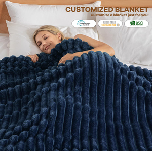 Couverture en flanelle polaire personnalisée OEM avec logo, 100% polyester, chaude et douce, jeté de canapé pour l'hiver, taille king - Product Image 1