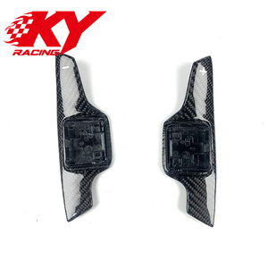 Volant de direction personnalisé de style sportif en fibre de carbone avec affichage LED du régime moteur et palettes de changement de vitesse pour Chevrolet Corvette C8 C6 C7 Z06 2020-2027 - Product Image 4
