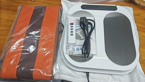 Appareil de fréquence térahertz de bureau innovant avec pédales, ceinture détachable et écran tactile pour un soin corporel complet - Product Image 5