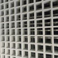 Grille en PRV moulée pour passerelle avec service de découpe Modèle Ortho