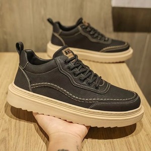 Nouvelles Chaussures Décontractées Homme Style Rétro Britannique en PU, Respirantes, à Semelle Épaisse Antidérapante et Confortables pour l'Été et l'Hiver 2027 - Product Image 1