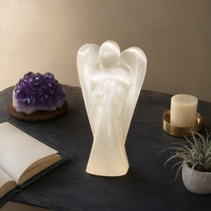 Figurine d'ange en sélénite - Guérison par les cristaux - 6 pouces et 580 g (1,28 lb) - Décoration d'intérieur - UN SEUL EXEMPLAIRE - Product Image 3