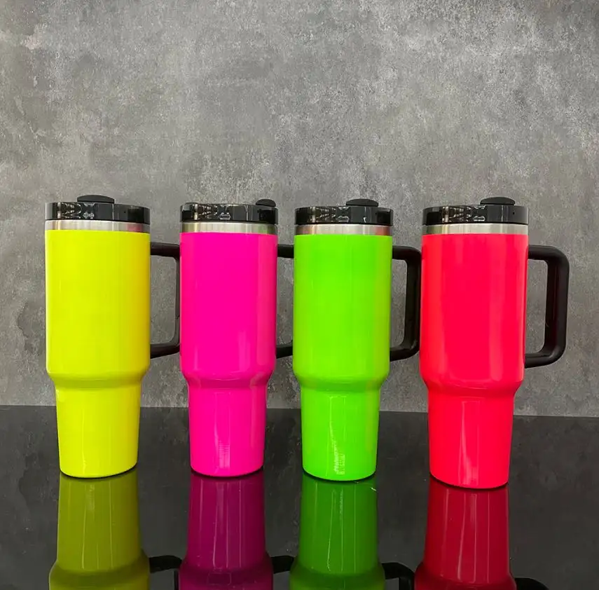 Neuzugang SCHLUSSVERKAUF Neonfarbe 40oz Doppelwand-Vakuum-Isolierbehälter aus Edelstahl Reisestuhl mit Griffdeckel Strohhalm