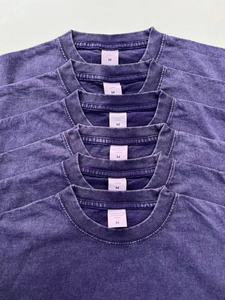 Camiseta Oversized Lisa con Lavado Ácido al Por Mayor, Camiseta de Manga Corta Estilo High Street con Logo Personalizado Impreso de 230g para Hombre - Product Image 5