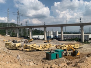 Concasseur à mâchoires mobile de type chenillé Leimeng LDC96, forte mobilité, relocalisation rapide, mise en marche rapide, faible bruit, retour sur investissement rapide - Product Image 2