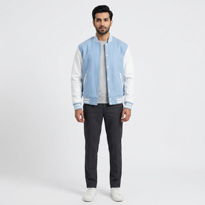 Veste universitaire personnalisée OEM pour homme, style Letterman, haute qualité, manches en cuir rouge, patchs en laine chenille, boutons, toile formelle - Product Image 1