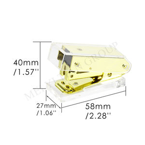 Mini <span class=keywords><strong>agrafeuse</strong></span> super mignonne, petite <span class=keywords><strong>agrafeuse</strong></span> de bureau sans bourrage avec corps en acrylique transparent, or <span class=keywords><strong>rose</strong></span> doré, outil d'agrafage manuel de bureau - Product Image 2