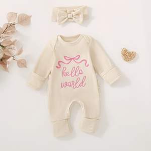 Tutina a Maniche Lunghe in Maglia Waffle per Neonati con Fascia per Capelli, Set Morbido con Ricami per Neonati - Product Image 4