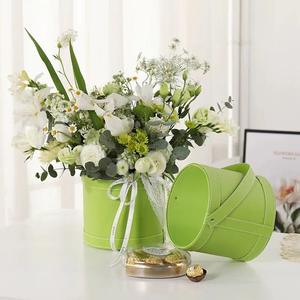 Pabrik kustom harga grosir kotak hadiah bunga bulat dan kotak pengaturan bunga mawar sederhana kulit portabel - Product Image 2