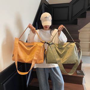 Customized Logo Unisex Travel Bags Large Capacity <b>Clothes</b> <b>Storage</b> Tote Bag Waterproof Silver PU Luggage Bags - Product Image 4
