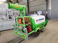 Camions à eau électriques à trois roues, camions multifonctionnels de suppression de la poussière, camions à trois roues de désinfection
