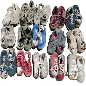 Zapatos stock de segunda mano zapatos de cuero de marca usada zapatos para correr zapatillas de deporte para los hombres