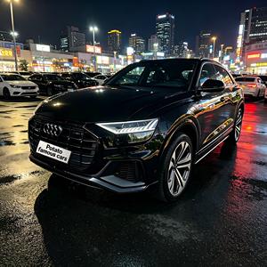 Auto usado <span class=keywords><strong>Audi</strong></span> Q8 <span class=keywords><strong>55</strong></span> TFSI <span class=keywords><strong>Quattro</strong></span> 2021, 3.0T V6 340HP, híbrido suave de 48V - Product Image 3