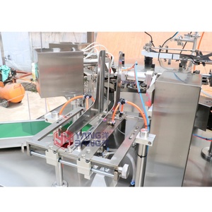 YB-210 automatique fermeture éclair Premade Doypack sac pochette nourriture pour animaux <span class=keywords><strong>chat</strong></span> <span class=keywords><strong>chien</strong></span> friandises remplissage Machine d'emballage - Product Image 3