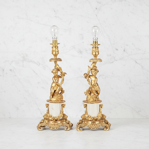 Par de Lámparas Candelabro de Estilo Rococó con Estatuas de Cupido en Oro Dorado, Latón y Mármol para Decoración del Hogar y Religión - Product Image 3