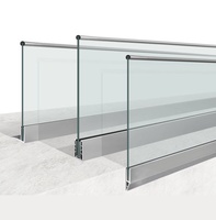 Balustrades et rampes de balcon modernes et abordables en acier inoxydable et aluminium sans cadre, à fixation au sol en U