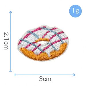 Parche Adhesivo Pequeño con Diseño de Donut, Pan, Perrito Caliente y Bebidas para Decorar Ropa, Zapatos y Sombreros - Product Image 4