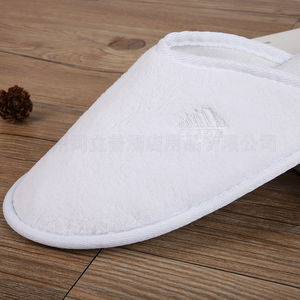 Fabricación de zapatillas de hotel desechables personalizadas al por mayor para los huéspedes Proveedor de servicios de hotel - Product Image 3