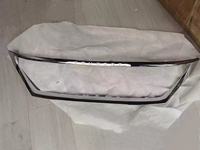 Marco brillante grande para la parrilla superior de Peugeot 3008, 4008, 5008, 3008GT, 4008GT, 5008GT. OE: YL004102DX