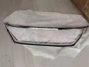 Per il grande telaio luminoso sulla griglia superiore della <span class=keywords><strong>Peugeot</strong></span> 5008 OE:YL004102DX - Product Image 3