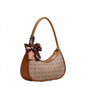 Sac à bandoulière pour femme de style vintage, tendance, en PU imprimé, doublure en polyester, fermeture à glissière - Product Image 2