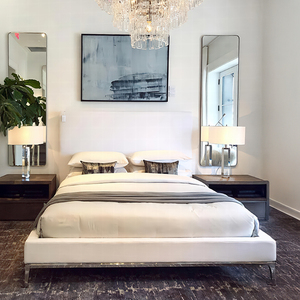 Übergangsbett mit handgeschnitztem Stoffbezug und modularem Drehdesign, Queen- und King-Size, Plattformbett aus Sperrholzplatten mit italienischen Stoffen - Product Image 1